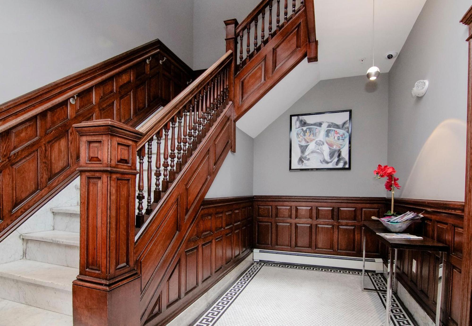 A Stylish Stay W/ A Queen Bed, Heated Floors.. #15 Brookline Esterno foto