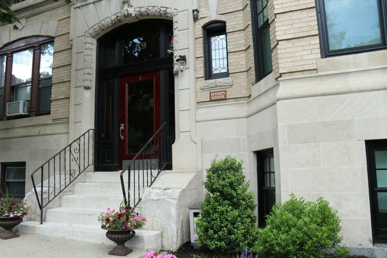 A Stylish Stay W/ A Queen Bed, Heated Floors.. #15 Brookline Esterno foto