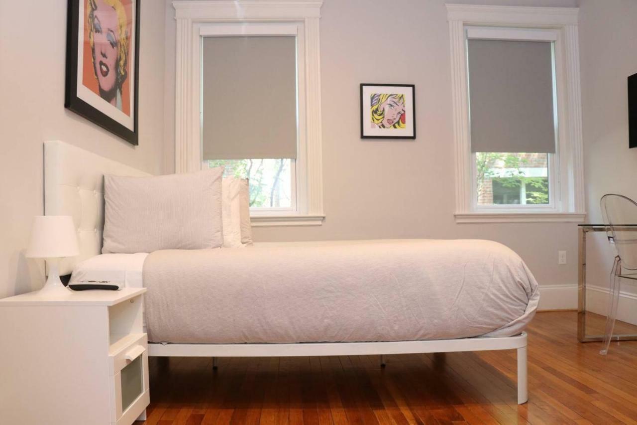 A Stylish Stay W/ A Queen Bed, Heated Floors.. #15 Brookline Esterno foto